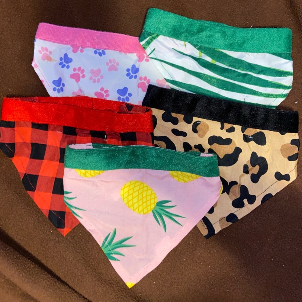 Pet bandannas Size Small